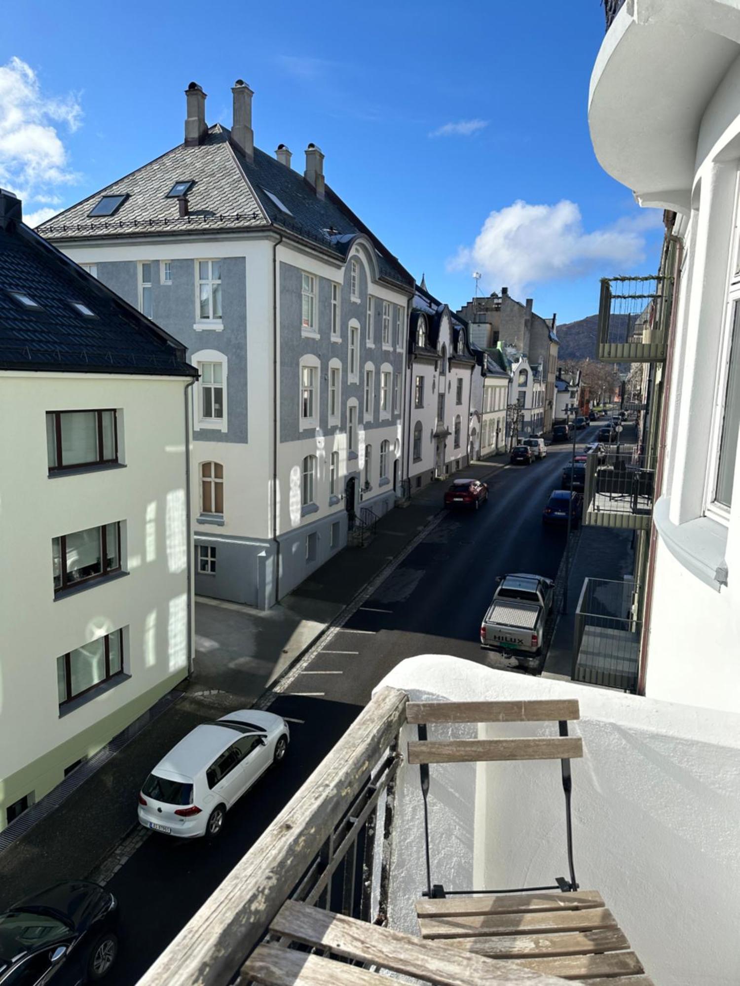 Stylish Big Jugend Art Nouveau Apartment With Balcony Heart Of オーレスン エクステリア 写真